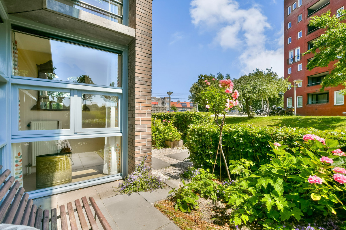 Appartement te koop: Ladogameerhof 277, Amsterdam