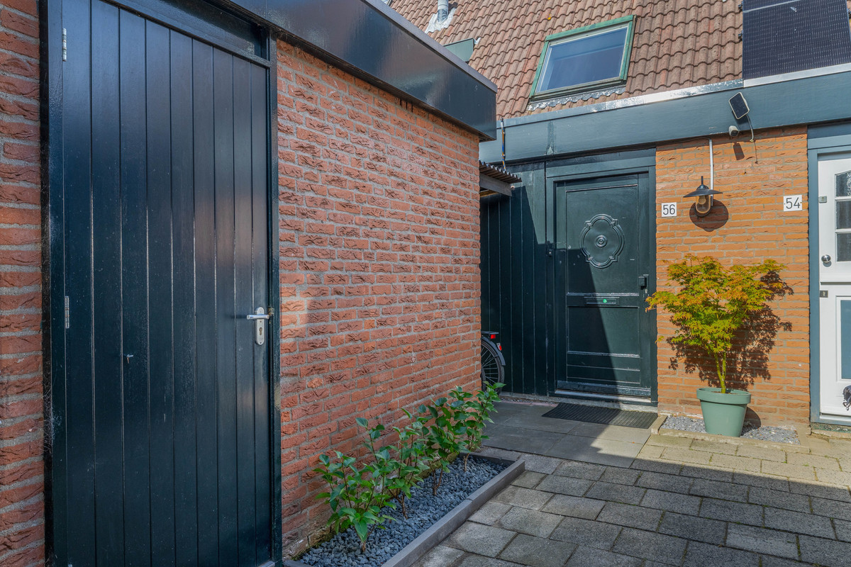 Hoekwoning te koop: Zwaluw 56, Hoogvliet Rotterdam