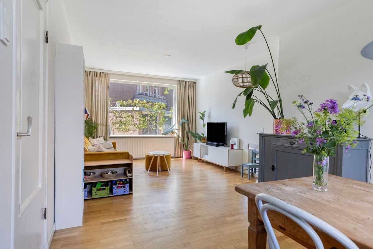 Tussenwoning te koop: Margrietstraat 15, Arnhem