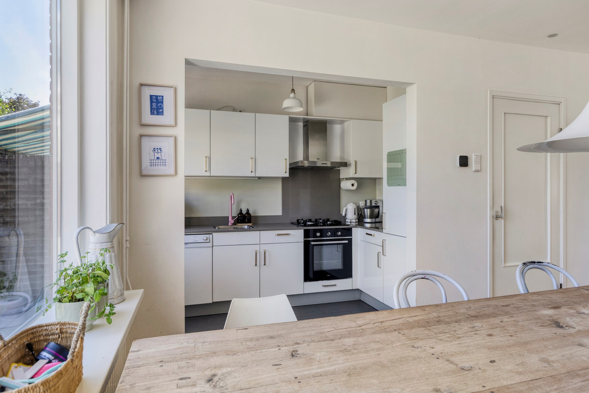 Tussenwoning te koop: Margrietstraat 15, Arnhem