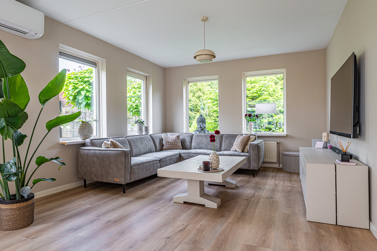 Vrijstaande woning te koop: Constantijn Huygenslaan 38, Winschoten