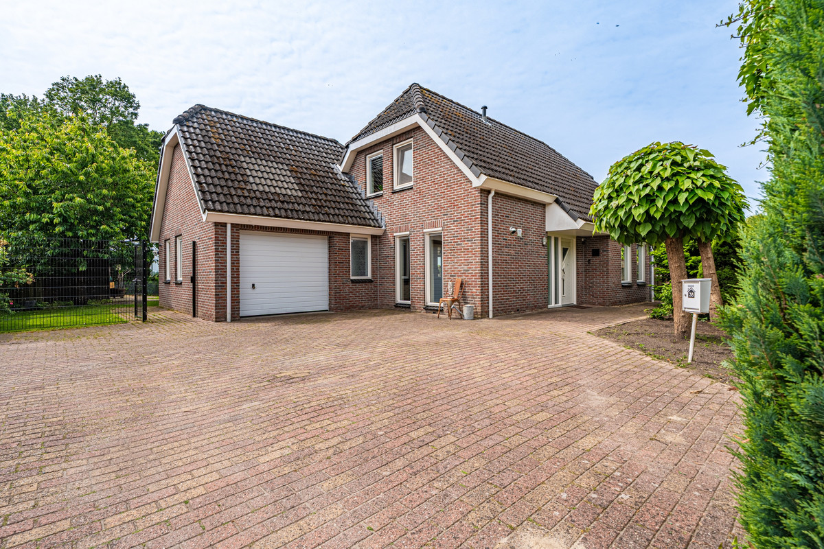 Vrijstaande woning te koop: Constantijn Huygenslaan 38, Winschoten