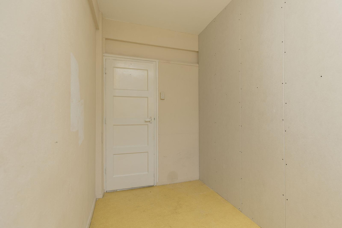 Studio te koop: Frans Bekkerstraat 80B, Rotterdam
