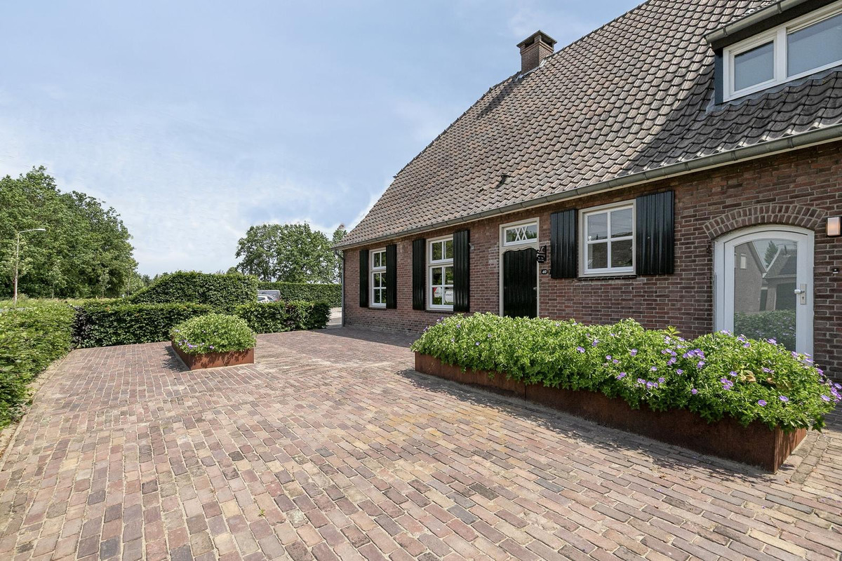 Twee-onder-één-kap te koop: Sint-Oedenrodeseweg 40, Best