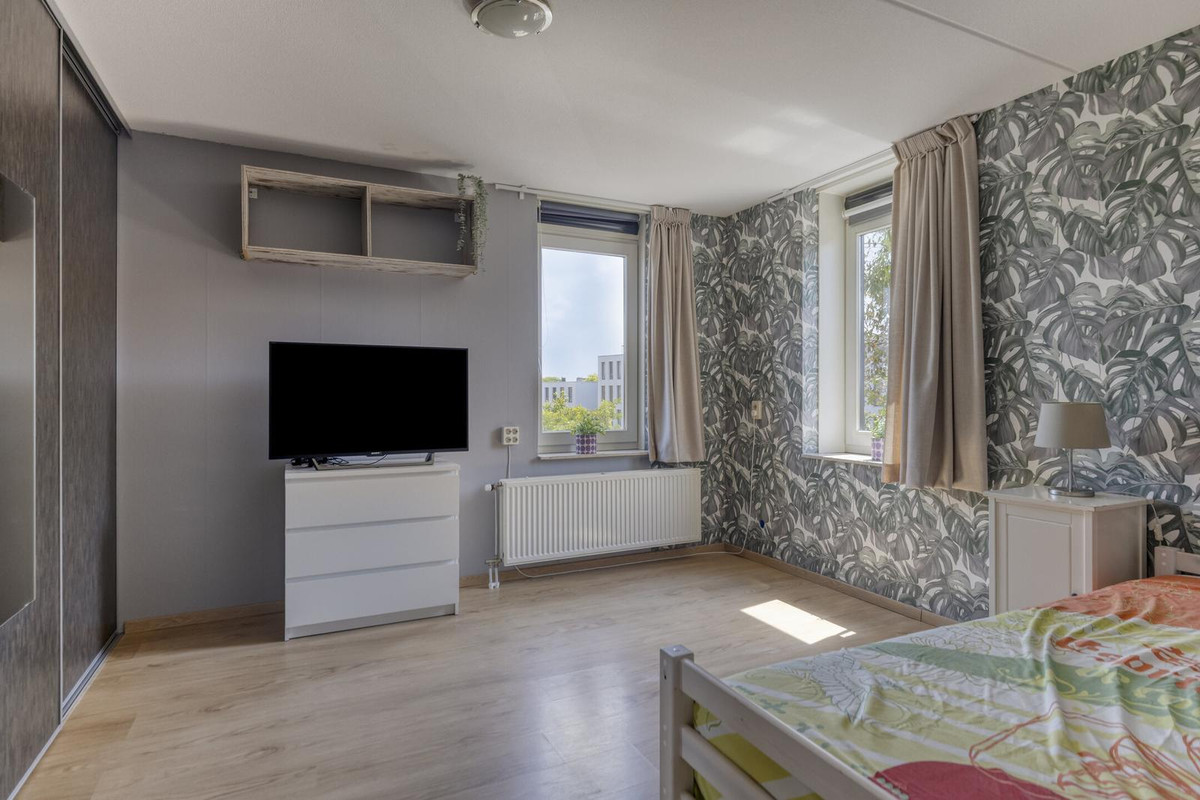 Tussenwoning te koop: Ten Hovestraat 10, Bergen Op Zoom