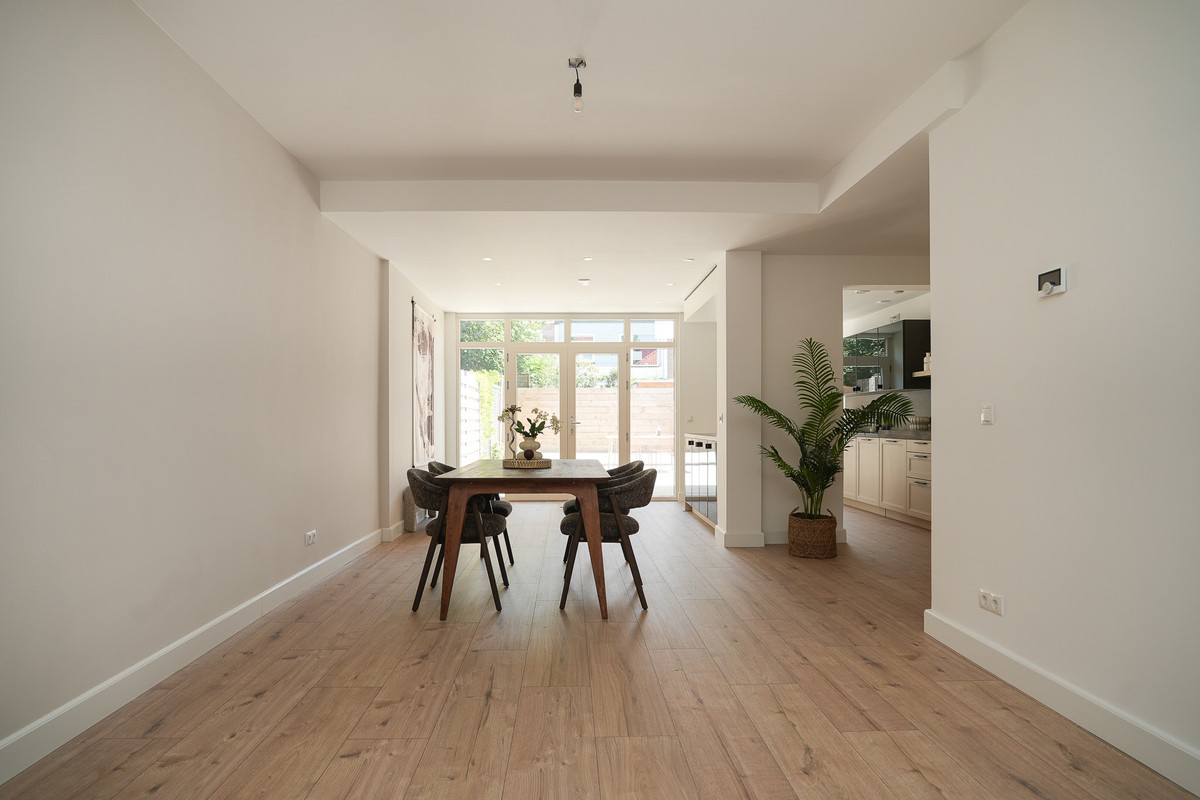 Hoekwoning te koop: Rijksstraatweg 74, Haarlem