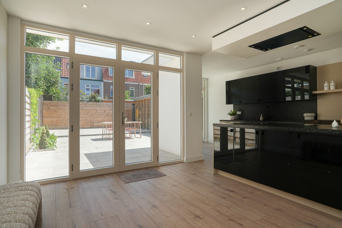 Hoekwoning te koop: Rijksstraatweg 74, Haarlem
