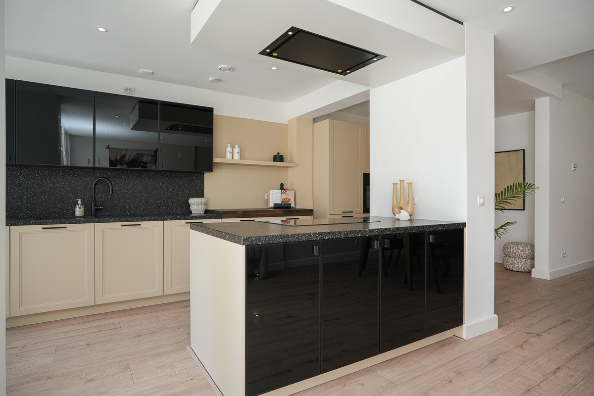 Hoekwoning te koop: Rijksstraatweg 74, Haarlem