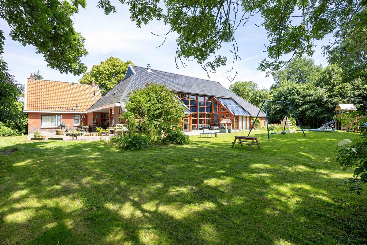 Vrijstaande woning te koop: Meenteweg 6, Overschild