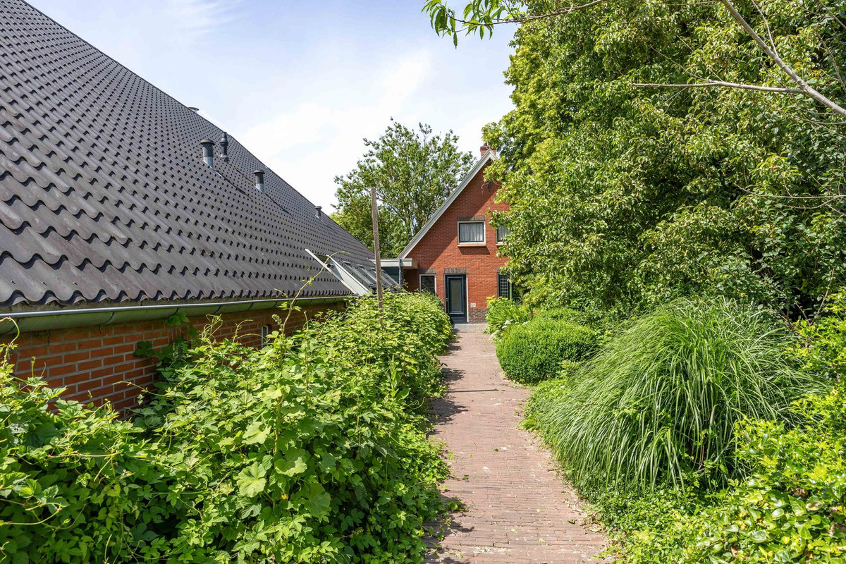 Vrijstaande woning te koop: Meenteweg 6, Overschild