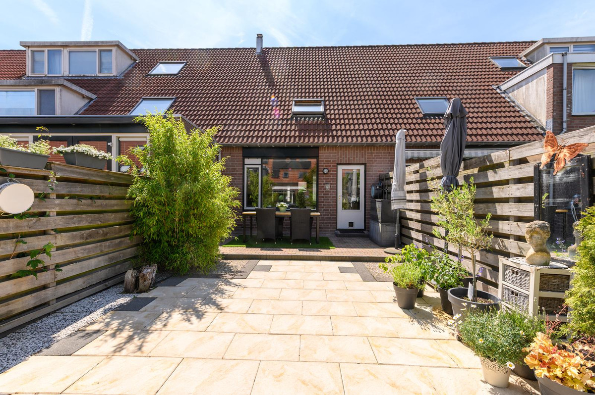 Tussenwoning te koop: Belter Wijdestraat 29, Almere