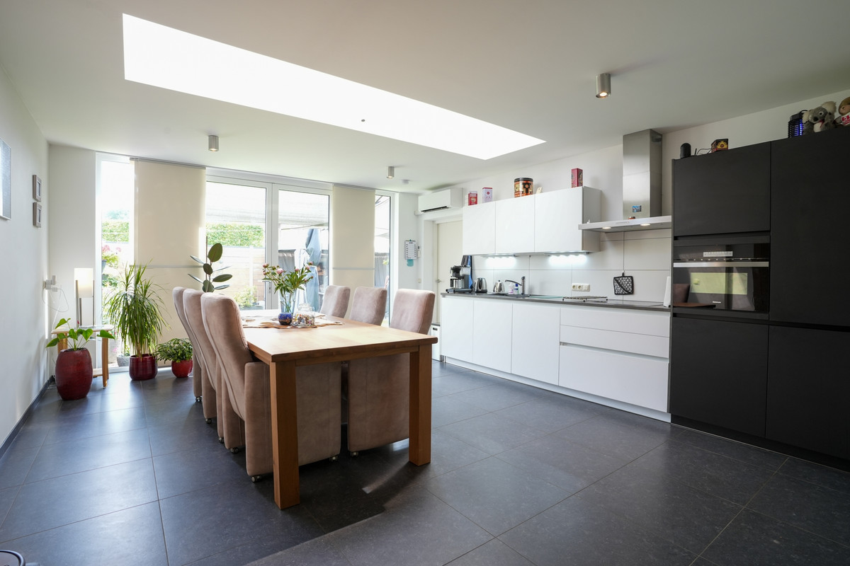 Tussenwoning te koop: Burg. Wijnandsstraat 27, Eijsden