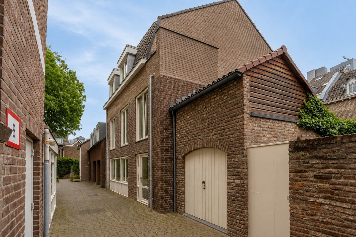 Studio te koop: Bourgogneplein 21A, Maastricht