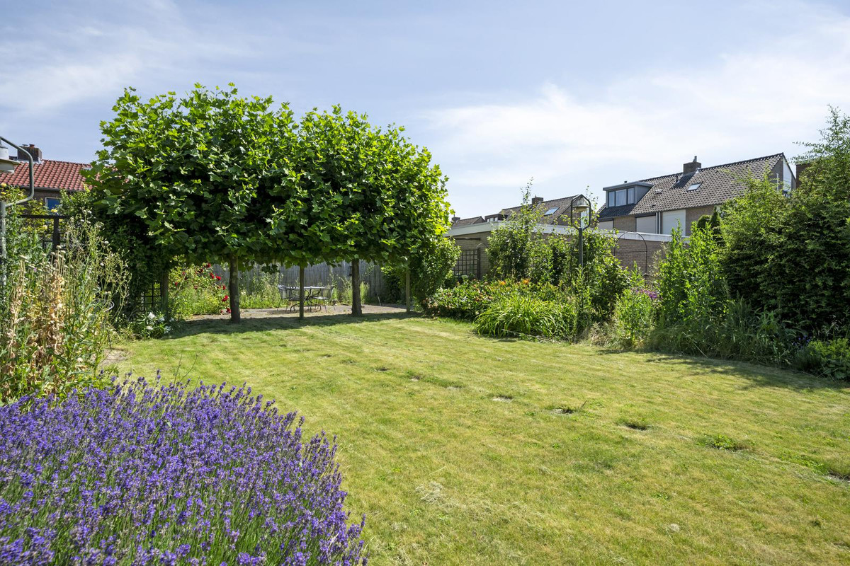 Hoekwoning te koop: Tongerseweg 355, Maastricht