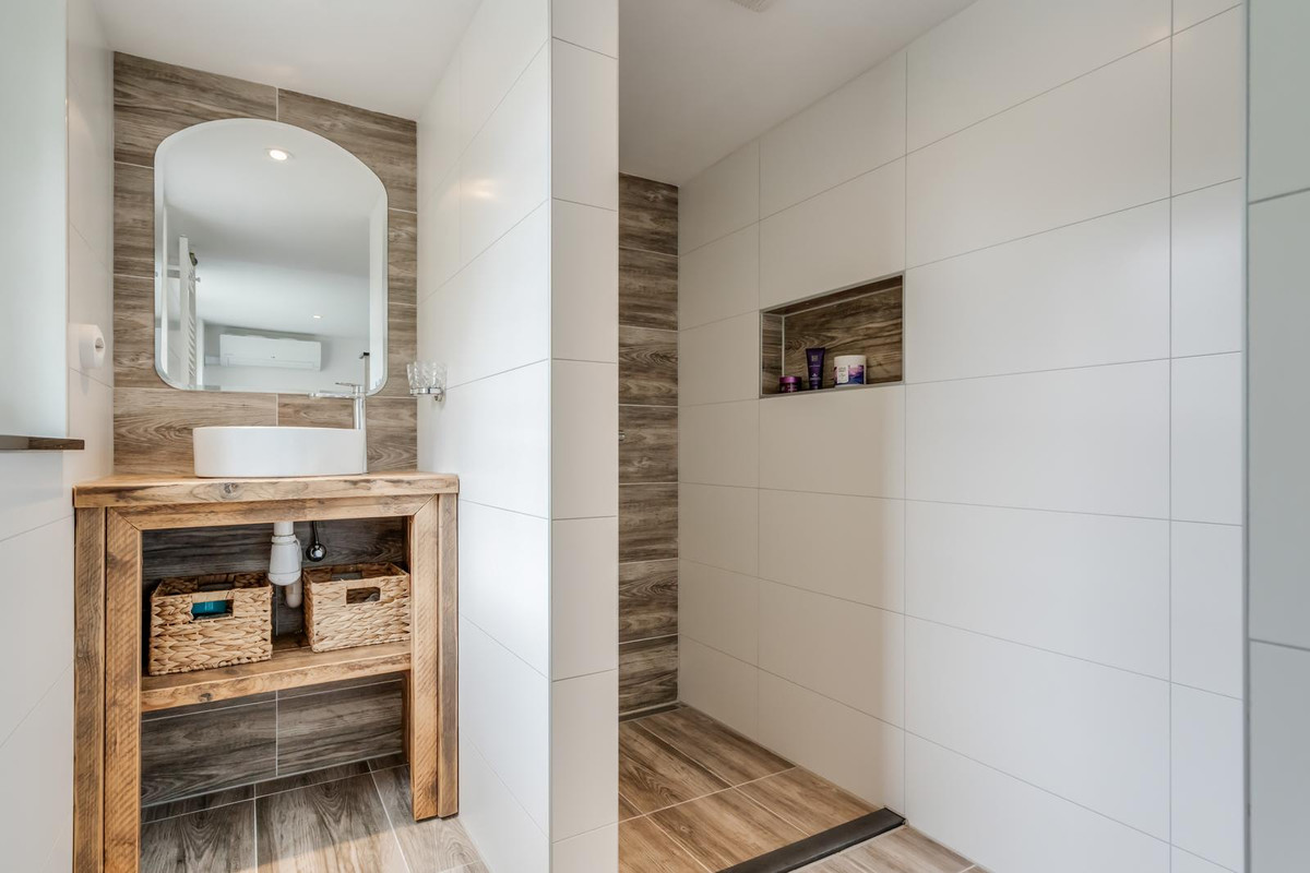 Vrijstaande woning te koop: Prins Bernhardlaan 62, Delfzijl