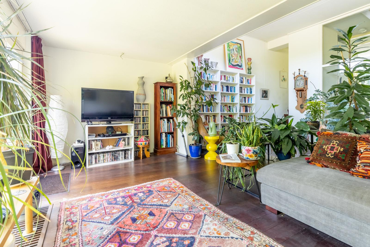Tussenwoning te koop: James Stewartstraat 9, Almere
