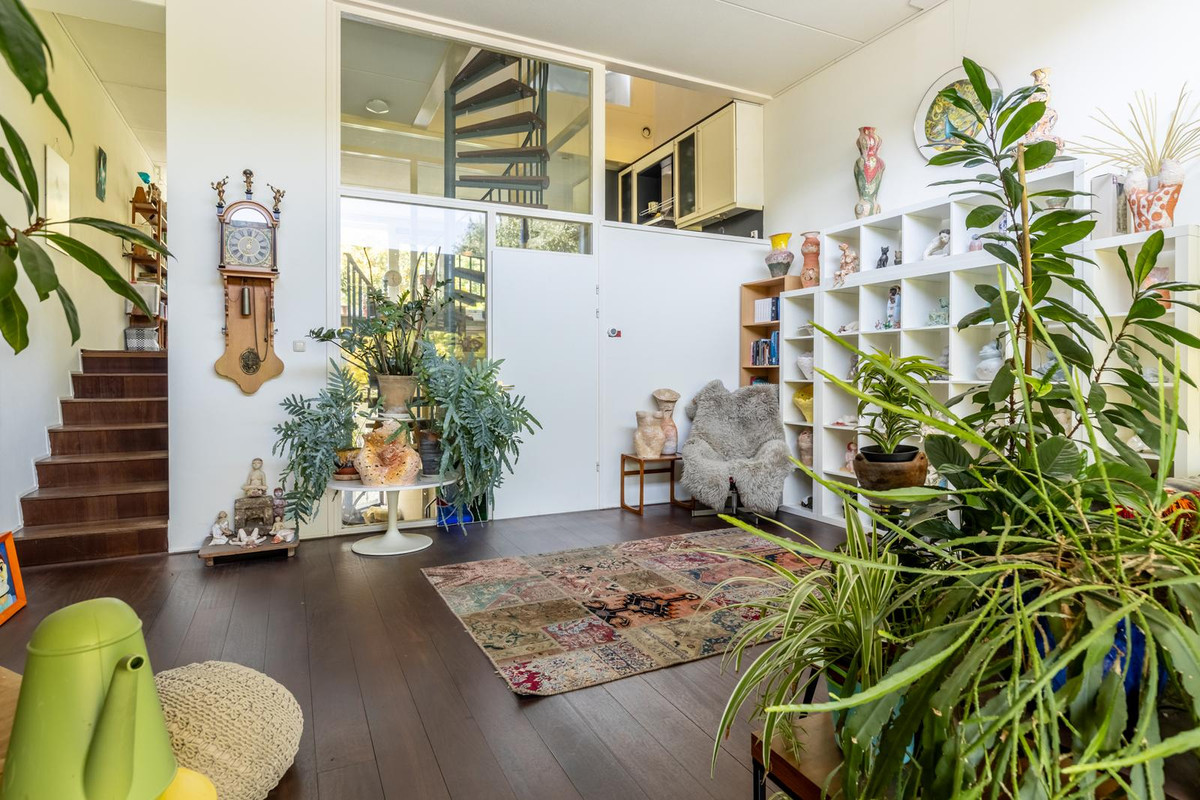 Tussenwoning te koop: James Stewartstraat 9, Almere