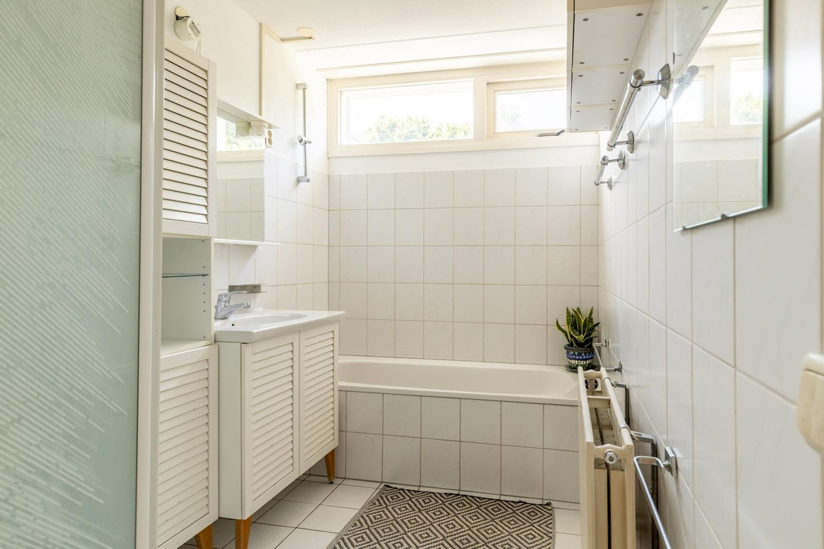 Tussenwoning te koop: James Stewartstraat 9, Almere