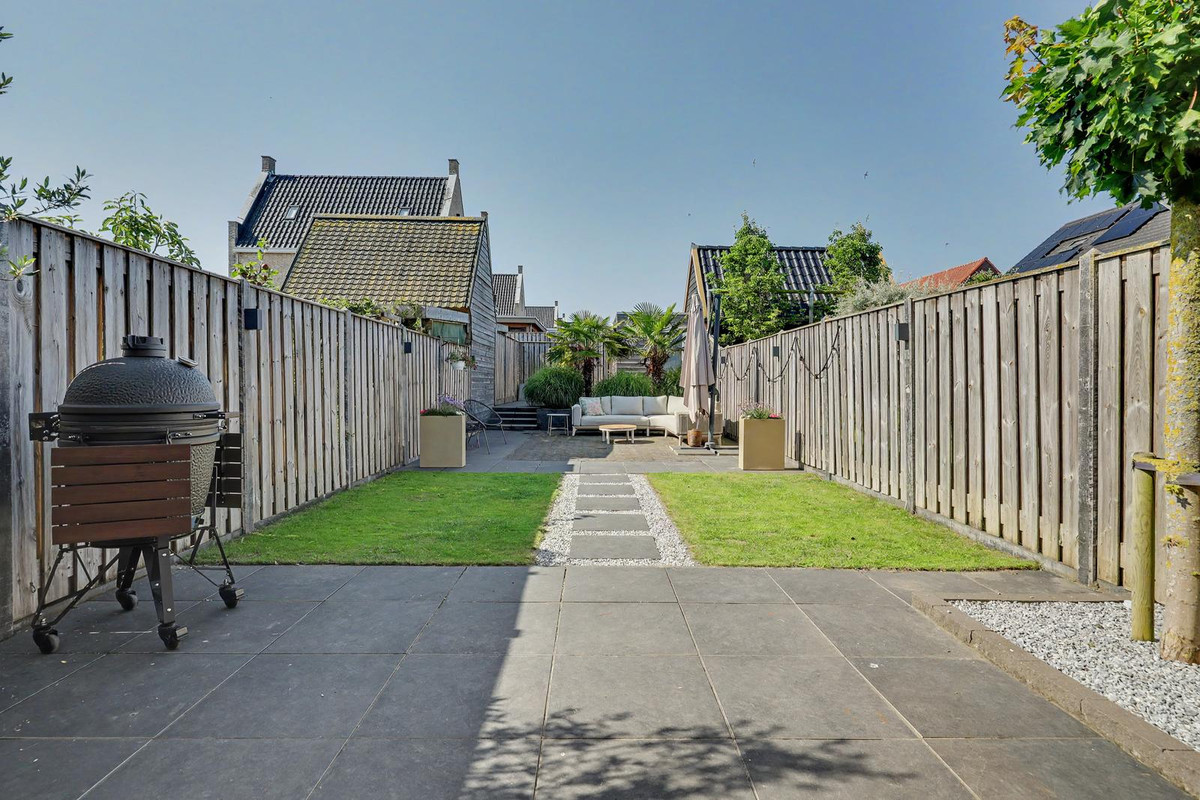 Tussenwoning te koop: Hazenburg 3, Kruiningen