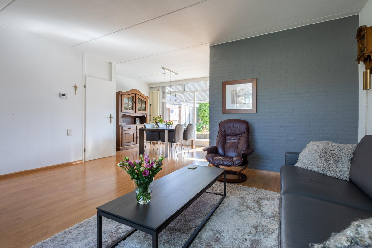 Tussenwoning te koop: Zaanstraat 16, Terneuzen