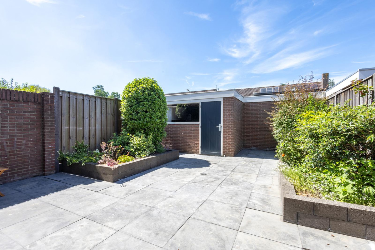 Tussenwoning te koop: Zaanstraat 16, Terneuzen