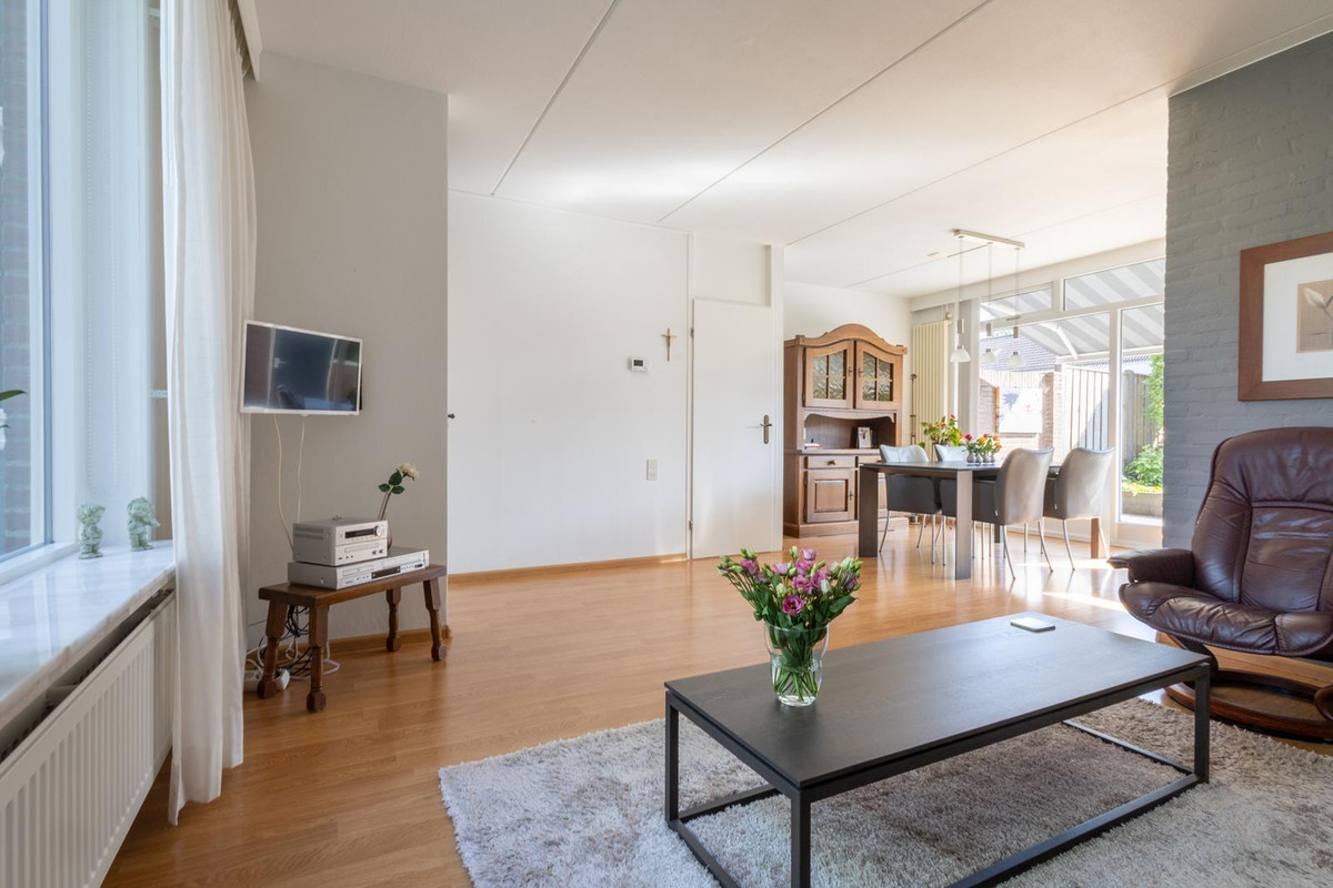 Tussenwoning te koop: Zaanstraat 16, Terneuzen