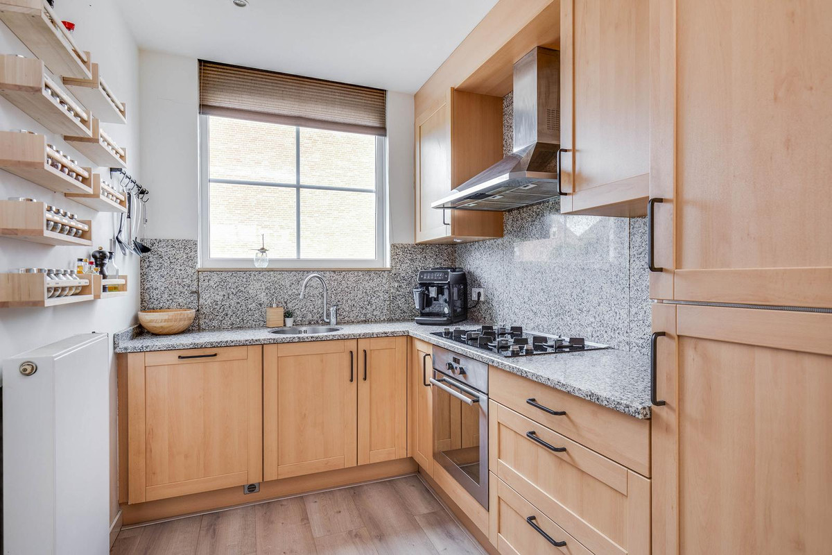 Tussenwoning te koop: Schuttersdreef 100, Elsloo