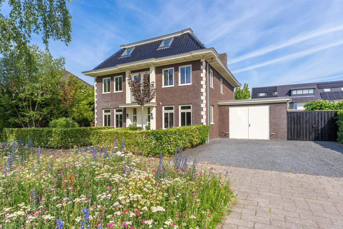 Vrijstaande woning te koop: Schuifknoop 27, Almere