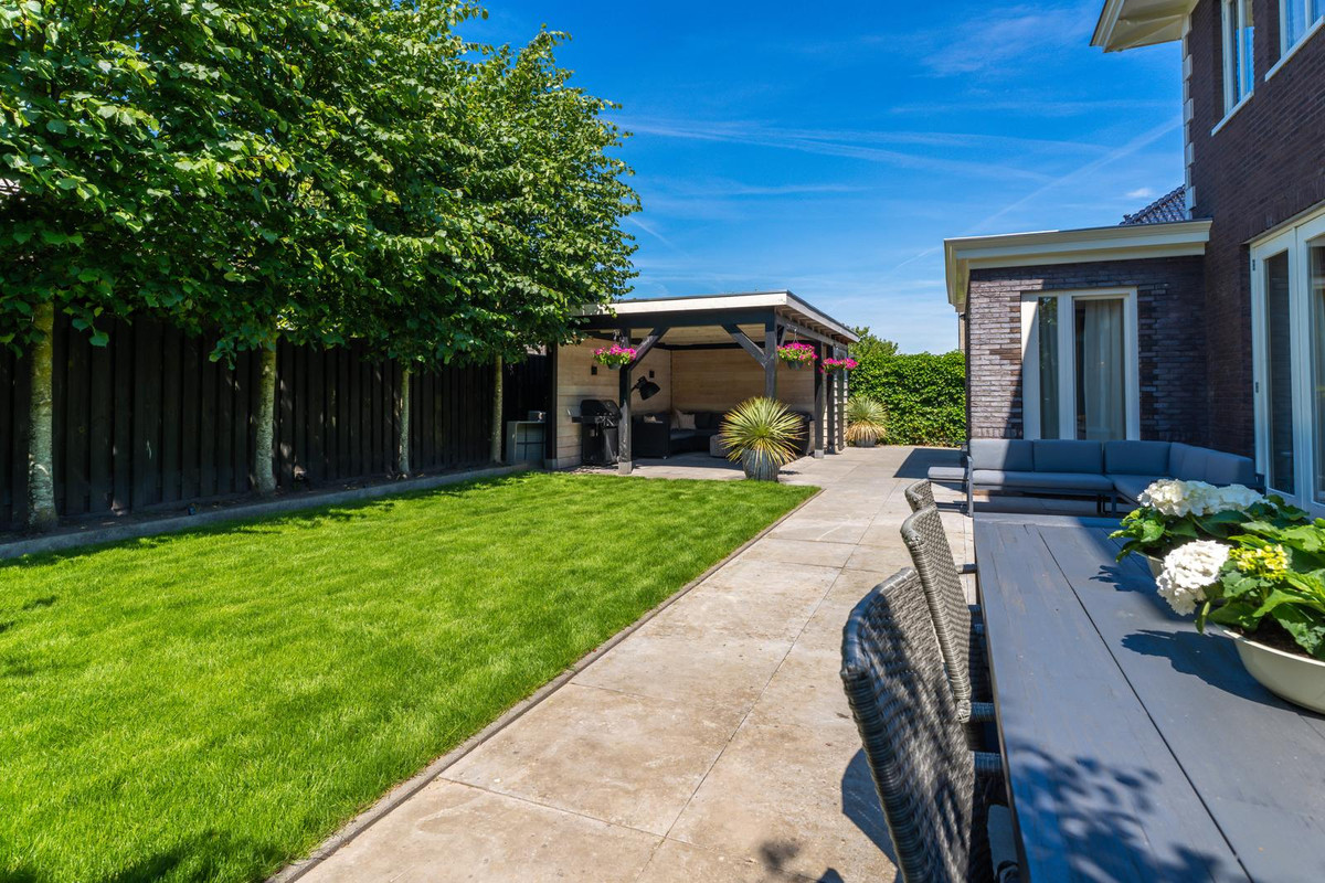 Vrijstaande woning te koop: Schuifknoop 27, Almere