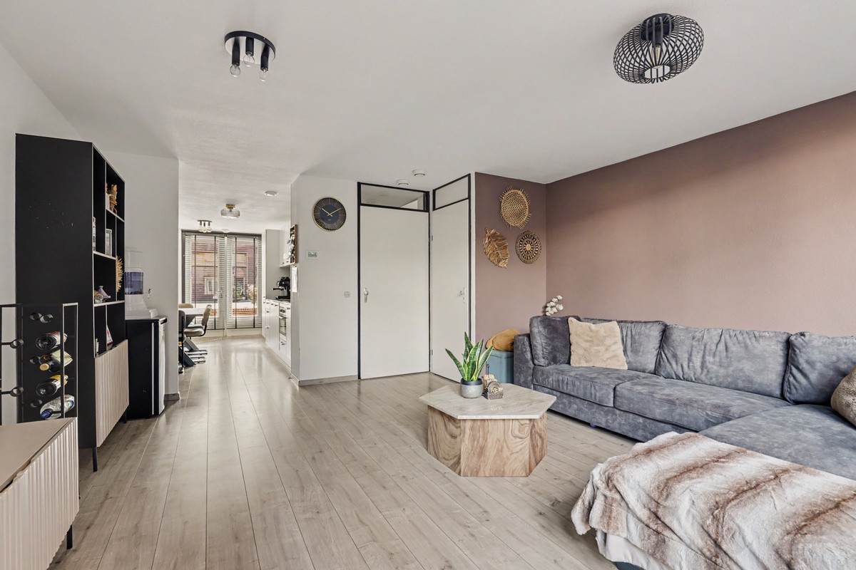 Appartement te koop: Madame Curieplein 12, 'S-Gravenhage