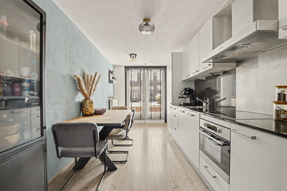 Appartement te koop: Madame Curieplein 12, 'S-Gravenhage