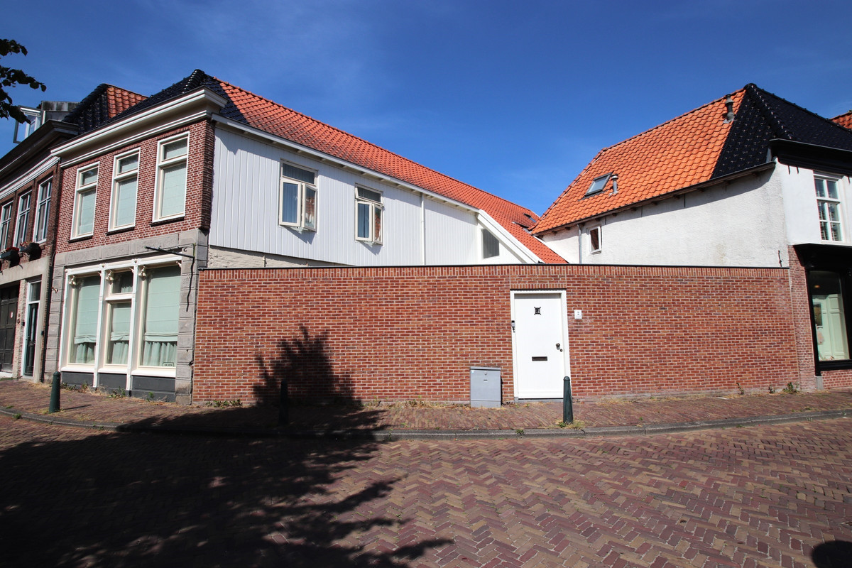 Tussenwoning te koop: Sint Jansstraat 2, Bolsward