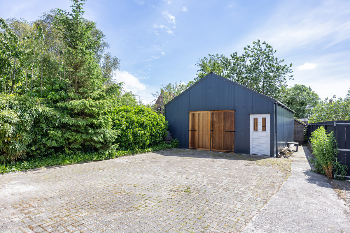 Vrijstaande woning te koop: Harlingerweg 9, Kimswerd