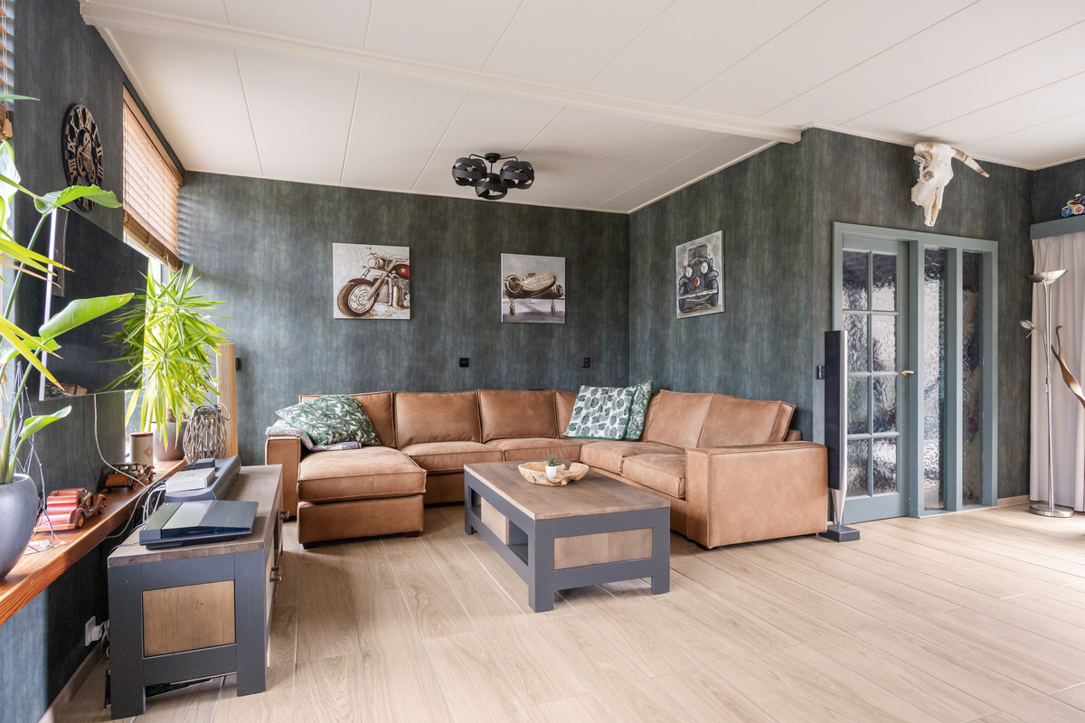 Vrijstaande woning te koop: Harlingerweg 9, Kimswerd