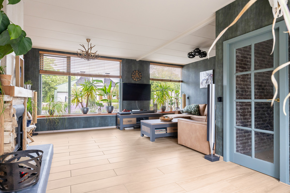 Vrijstaande woning te koop: Harlingerweg 9, Kimswerd