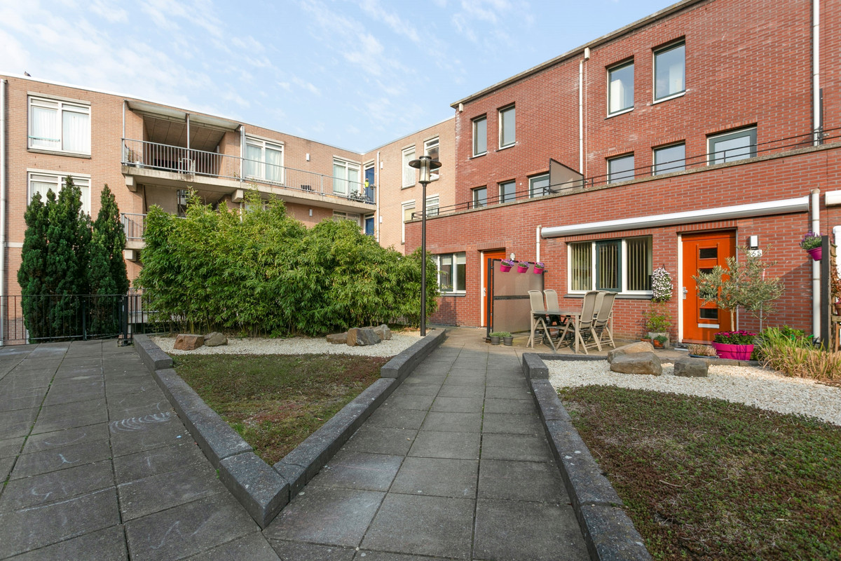 Appartement te huur: Nieuwe Haven 163, 'S-Gravenhage
