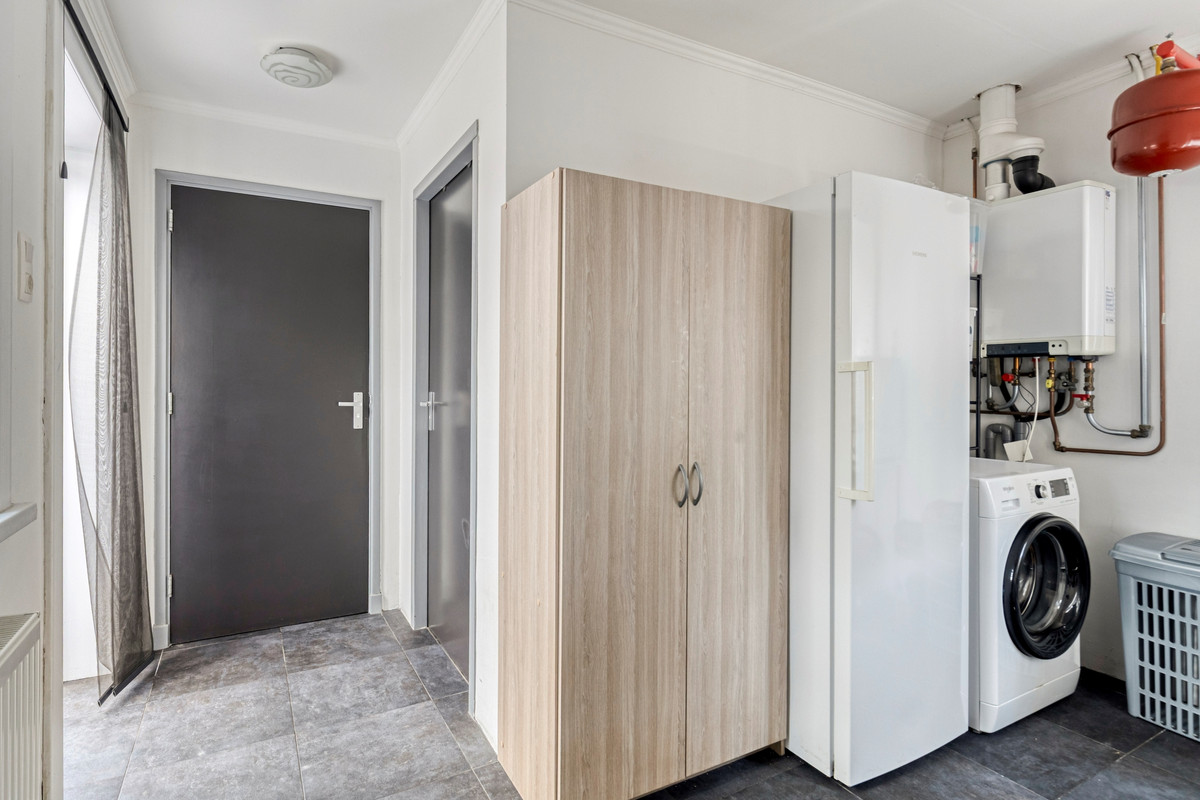 Twee-onder-één-kap te koop: Plataanstraat 10, Sas Van Gent