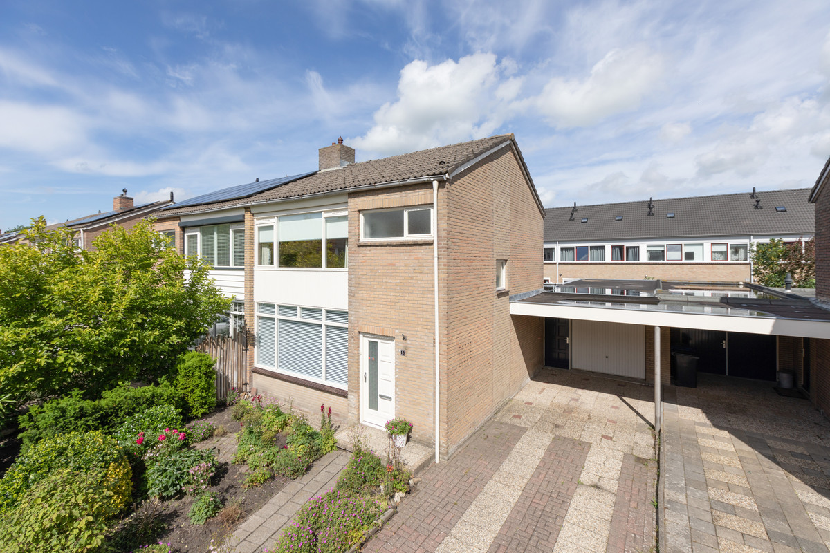 Tussenwoning te koop: Pater Schuurmanstraat 5, Bolsward