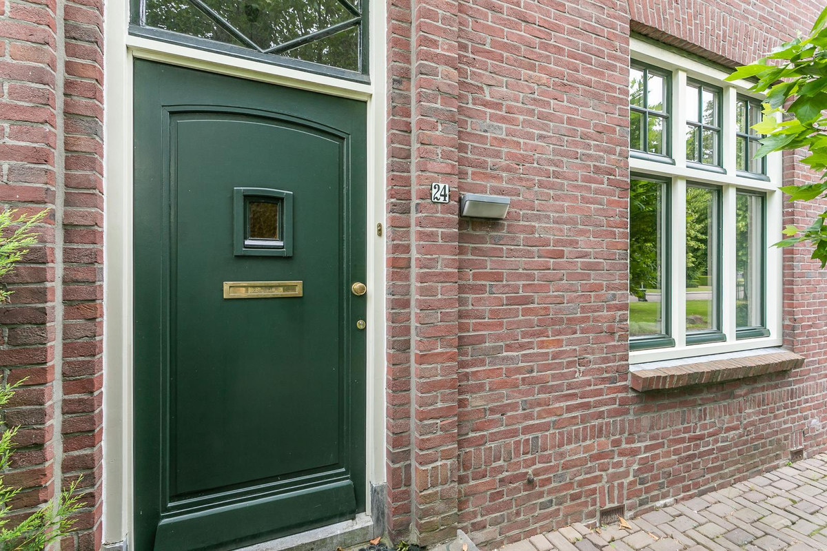 Twee-onder-één-kap te koop: Treebeekstraat 24, Brunssum