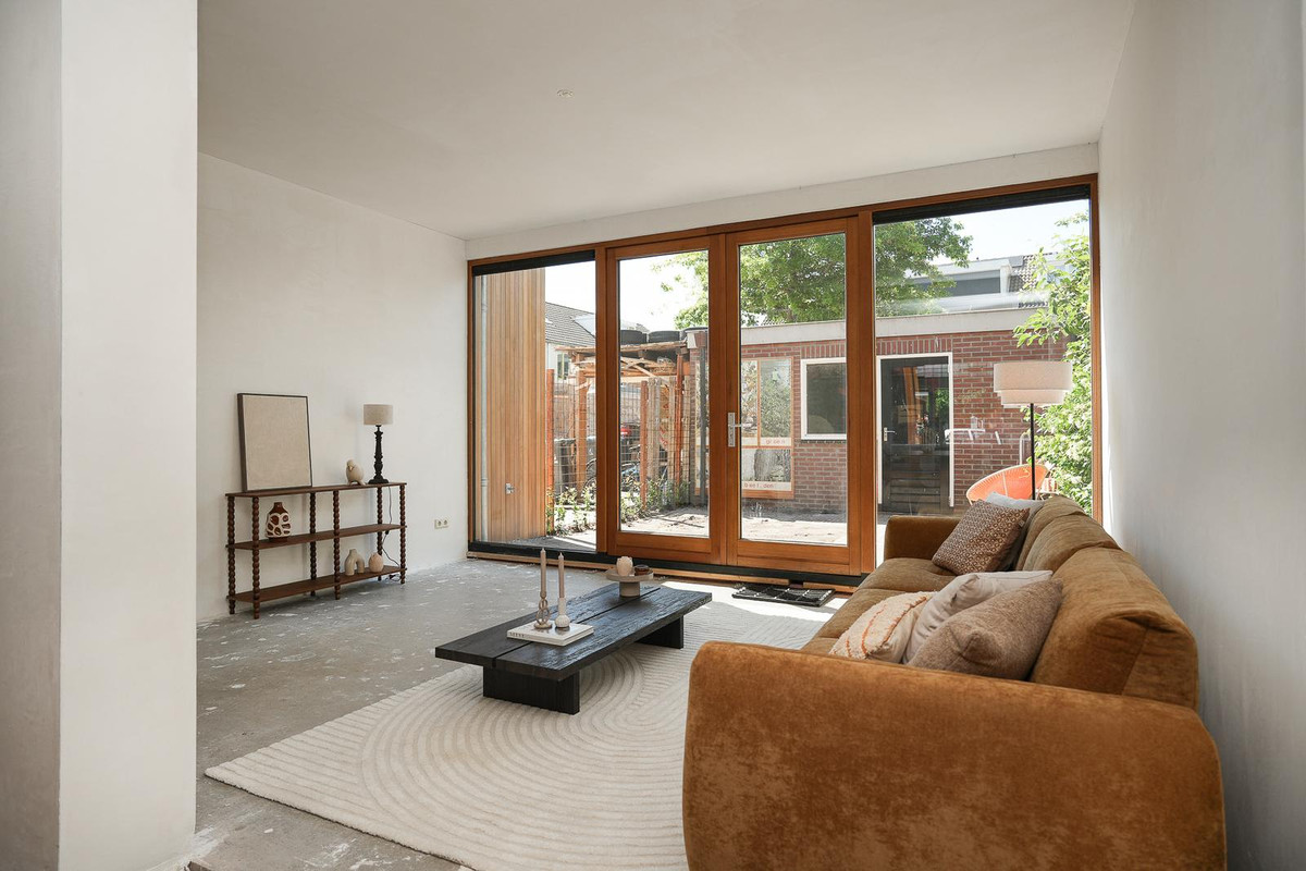 Tussenwoning te koop: Verlengde Hoogravenseweg 137, Utrecht