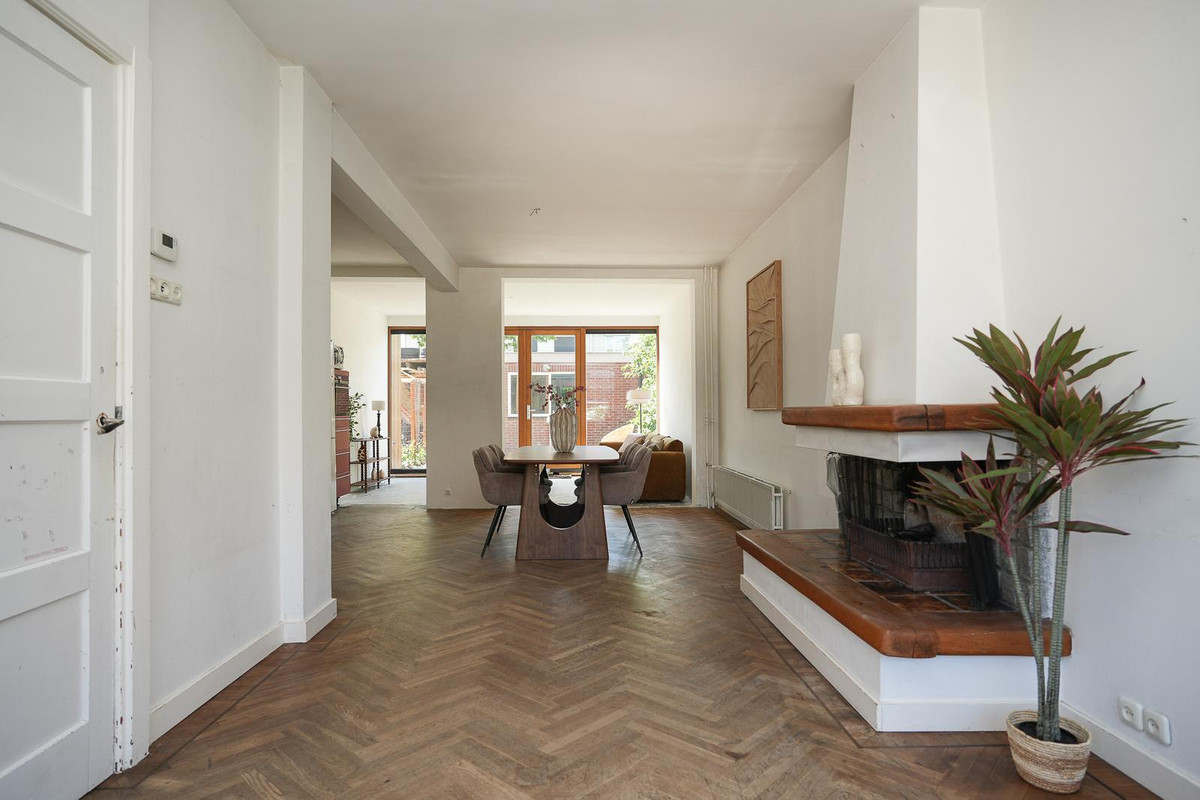 Tussenwoning te koop: Verlengde Hoogravenseweg 137, Utrecht