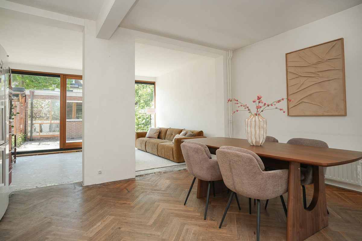 Tussenwoning te koop: Verlengde Hoogravenseweg 137, Utrecht
