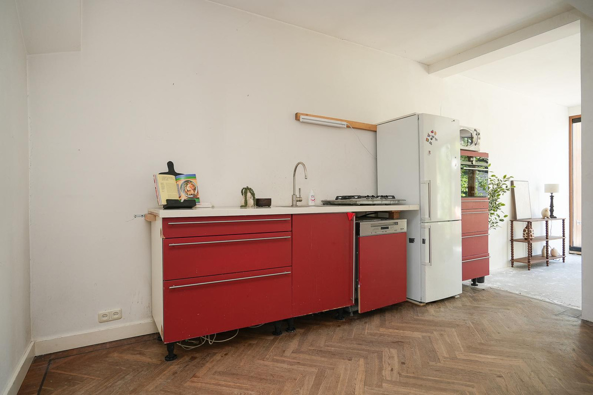 Tussenwoning te koop: Verlengde Hoogravenseweg 137, Utrecht