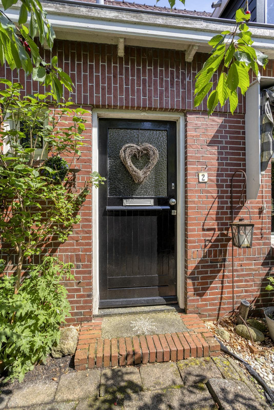 Twee-onder-één-kap te koop: Zuiderveen 2, Winschoten