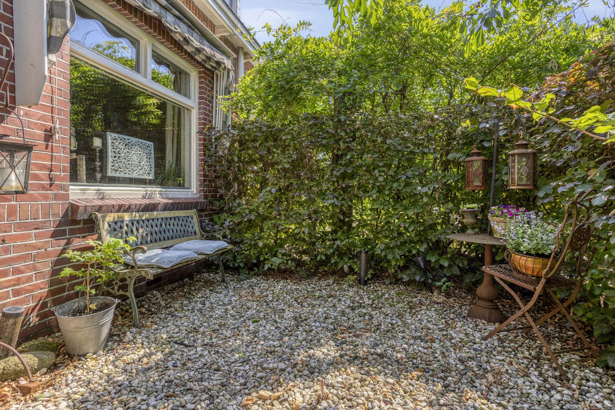 Twee-onder-één-kap te koop: Zuiderveen 2, Winschoten