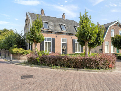 Dorpsstraat 38