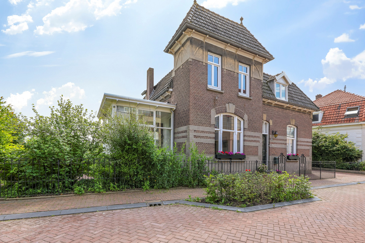 Vrijstaande woning te koop: Dorpsdijk 22, Lobith