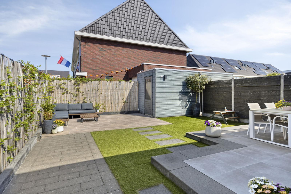 Hoekwoning te koop: Rhenoystraat 2, Tilburg