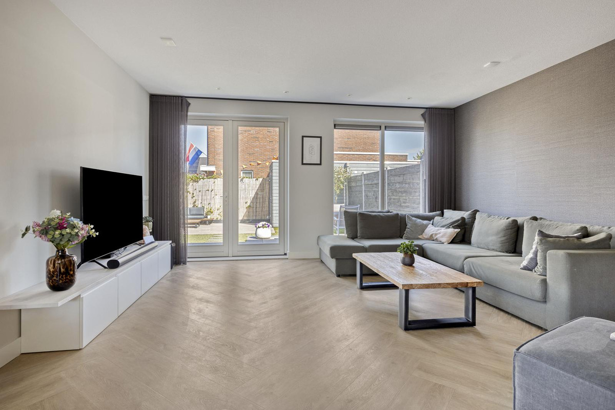 Hoekwoning te koop: Rhenoystraat 2, Tilburg