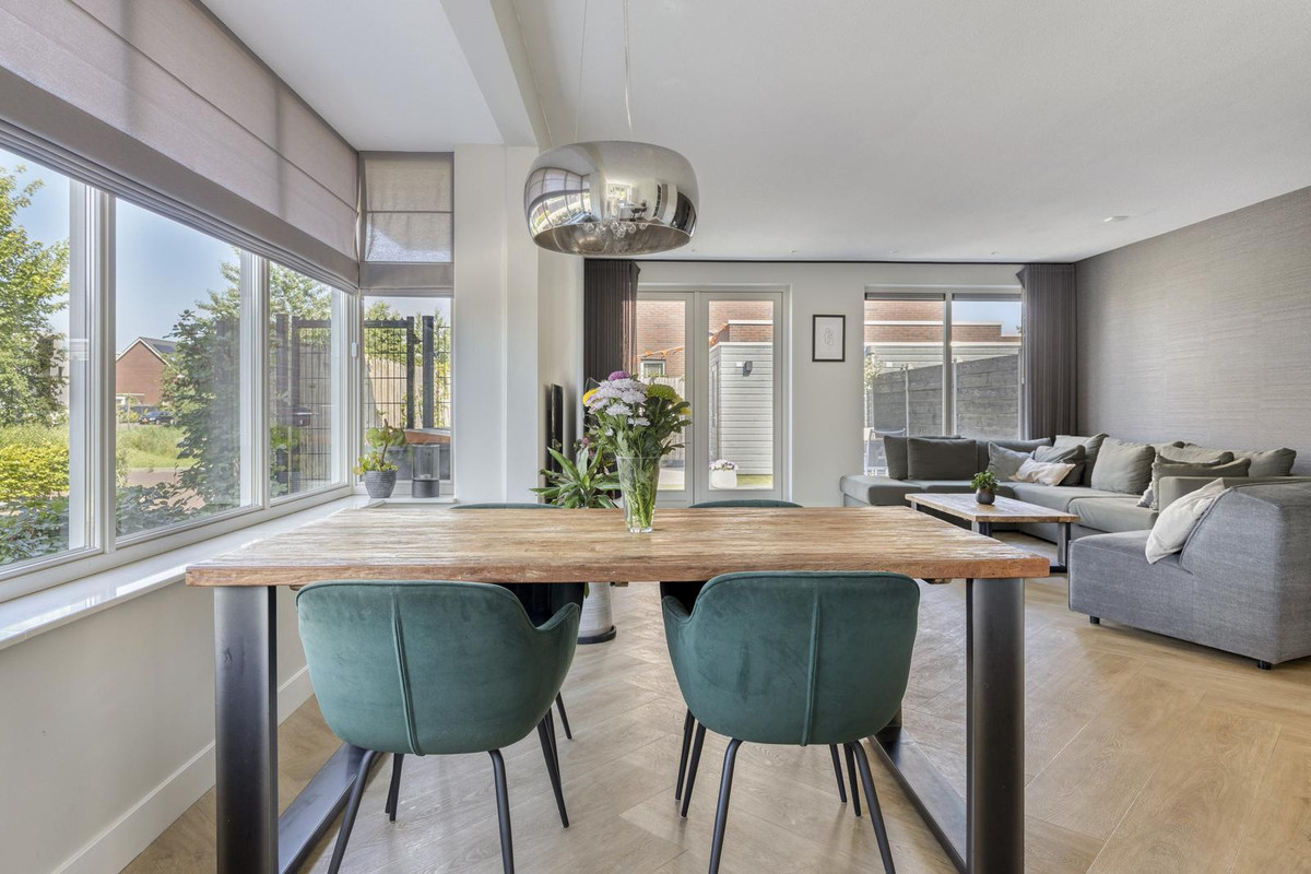 Hoekwoning te koop: Rhenoystraat 2, Tilburg